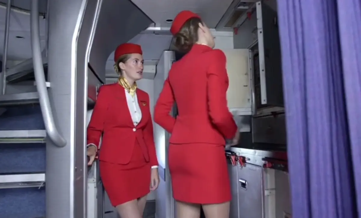 《法国空姐2019(多塞尔航空)》资源下载-法国空姐免费在线观看高清完整版-电影全集手机观看-泡剧网