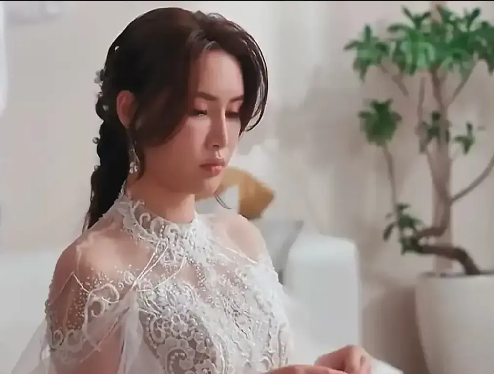 《苏畅-小凤新婚》完整未删减版-艾熙倾情演绎怀旧台味风情-4K高清画质免费在线观看-苏畅-小凤新婚夸克网盘资源下载